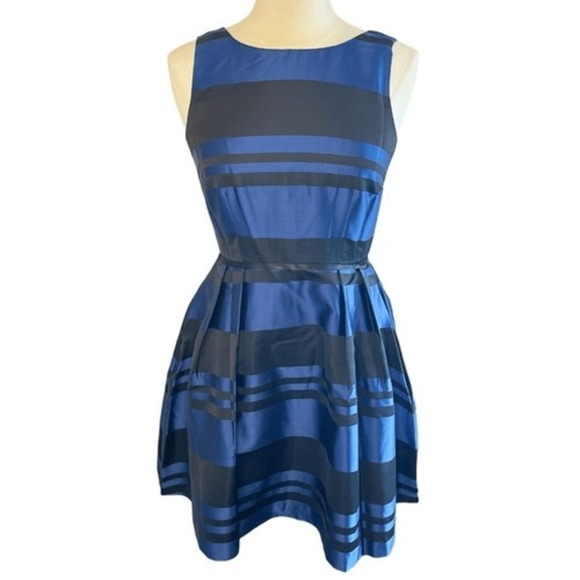 NWT SOUTHERN TIDE Yacht Blue Fit & Flare Cocktail Dress, Size 4.‎ $198 - Picture 4 of 9